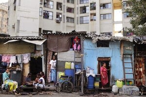 This is a thumbnail for the post In India's slums, neighbors unite against a pandemic