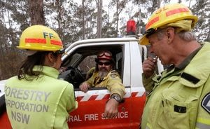 This is a thumbnail for the post Australian firefighters go on offense in bushfire battle